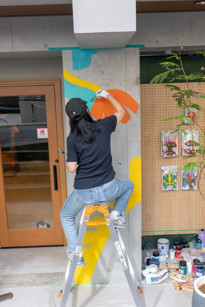 猫カフェ外壁ウォルアート