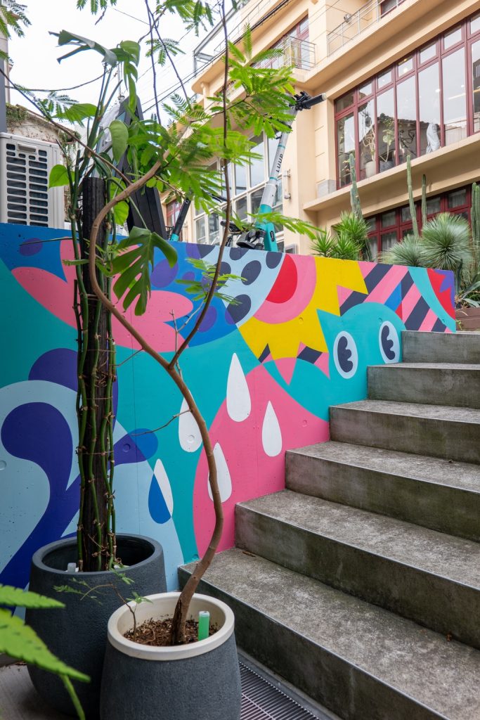 猫カフェ外壁ウォルアート