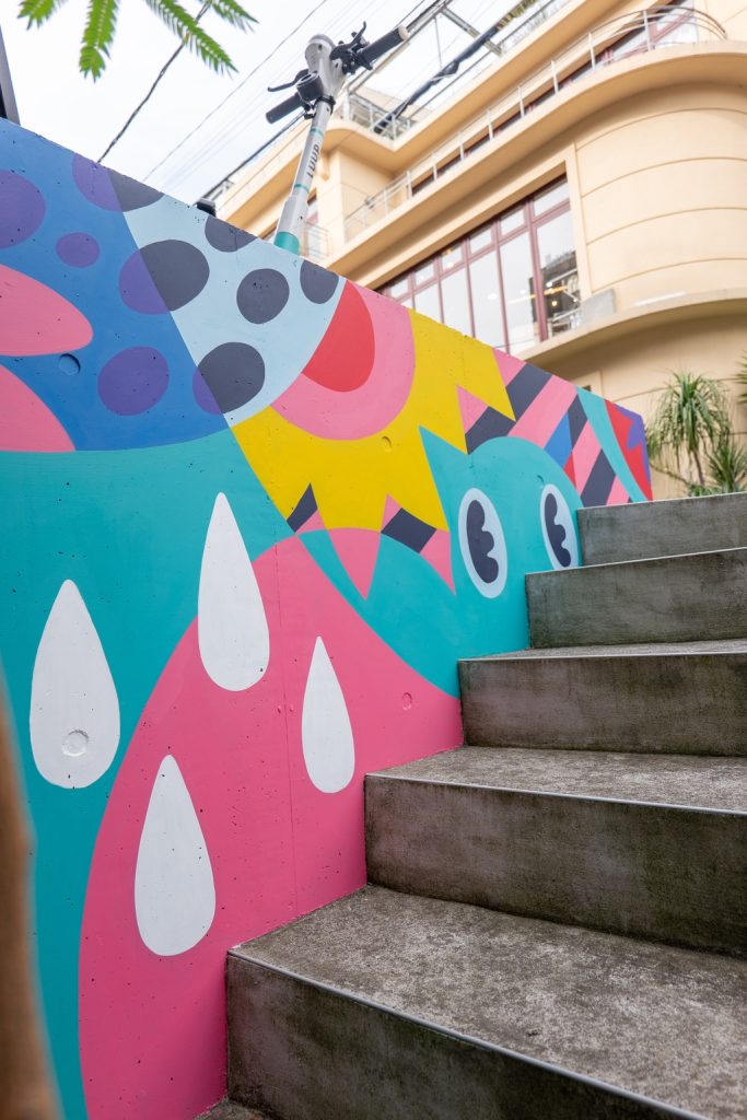 猫カフェ外壁ウォルアート