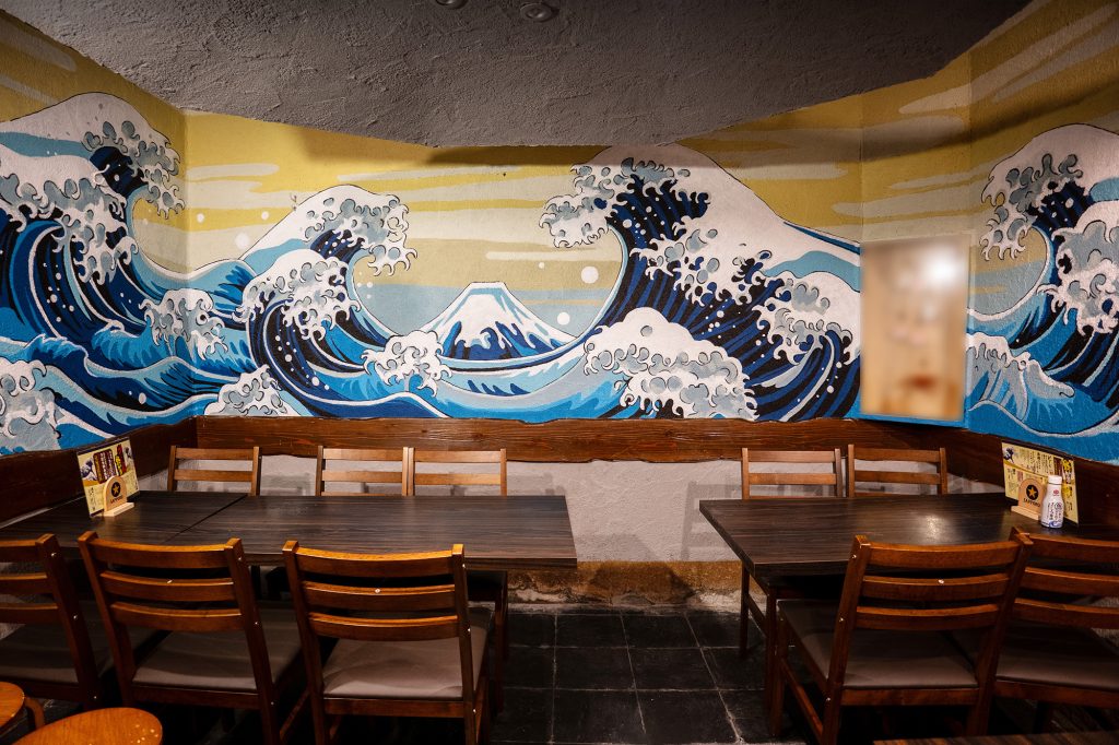 池袋にある居酒屋の壁画